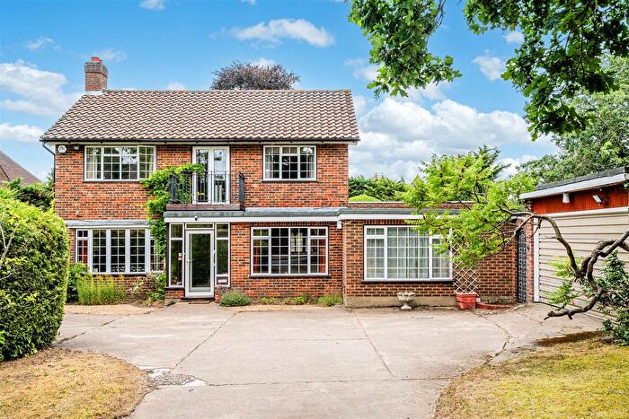4 Bedroom Detached House For Sale In Ruden Way, Epsom, KT17