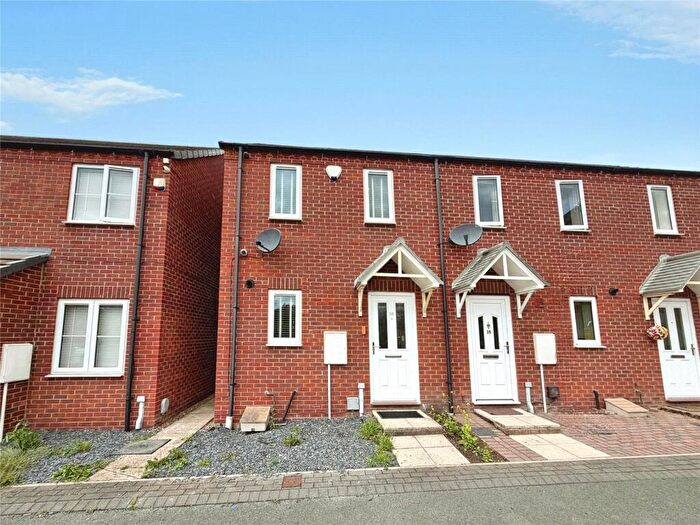 2 Bedroom End Of Terrace House For Sale In Summit Drive, Bessacarr, Doncaster, South Yorkshire, DN4