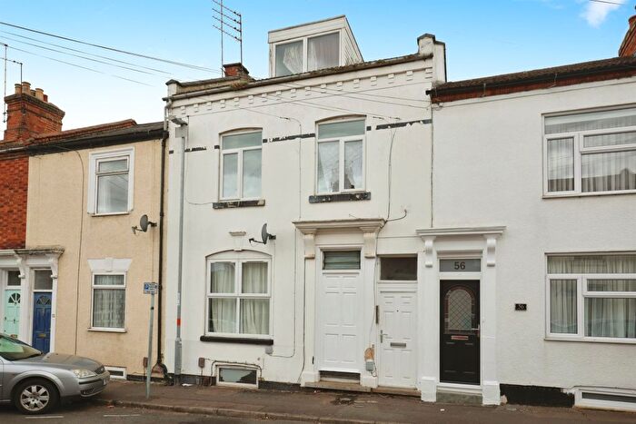 1 Bedroom Flat For Sale In Cyril Street, Northampton, NN1