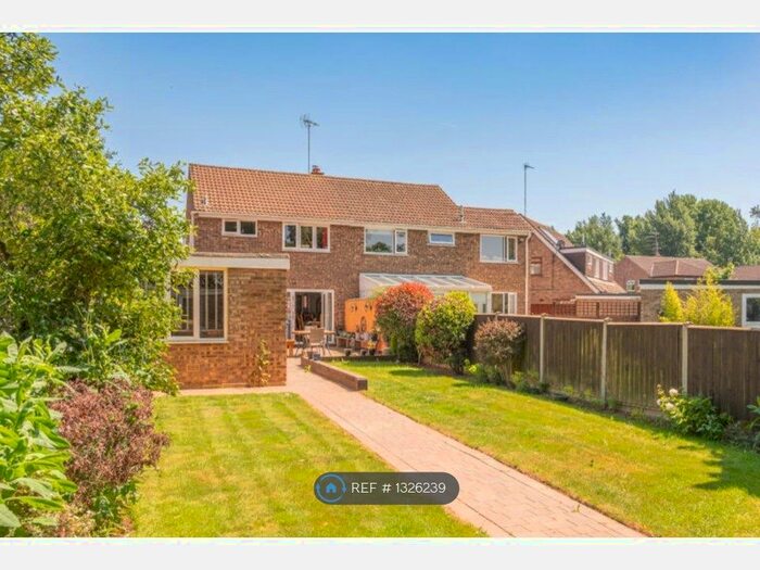 3 Bedroom Semi-Detached House To Rent In Kylesku Crescent, Kettering, NN15