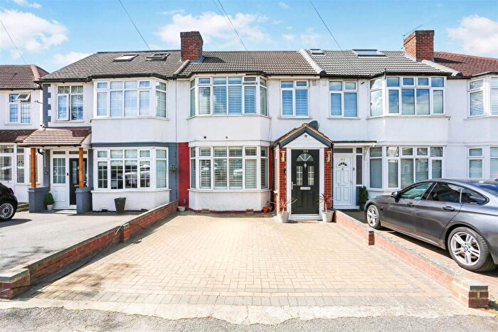 3 Bedroom Terraced House To Rent In Henley Avenue, Cheam, SM3