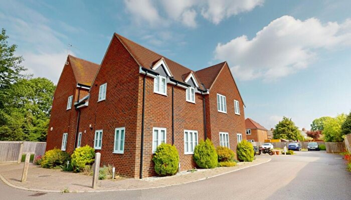 1 Bedroom Flat For Sale In Bernard Barlow Close, Didcot, OX11
