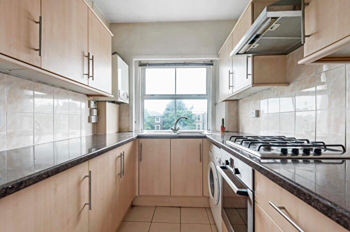 1 Bedroom Flat To Rent In Shooters Hill Road Blackheath, SE3