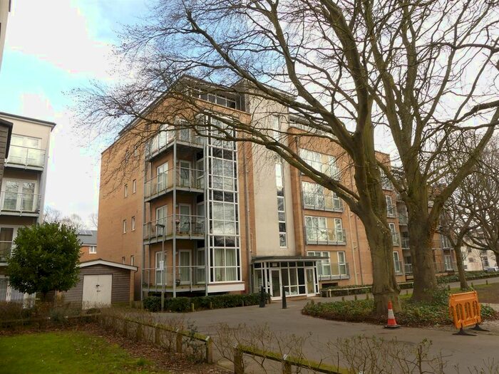 1 Bedroom Flat To Rent In Suttones Place, Southampton, SO15