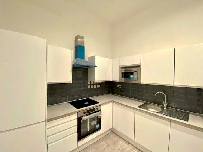 2 Bedroom Flat To Rent In Netherfield Road, Finchley, N12