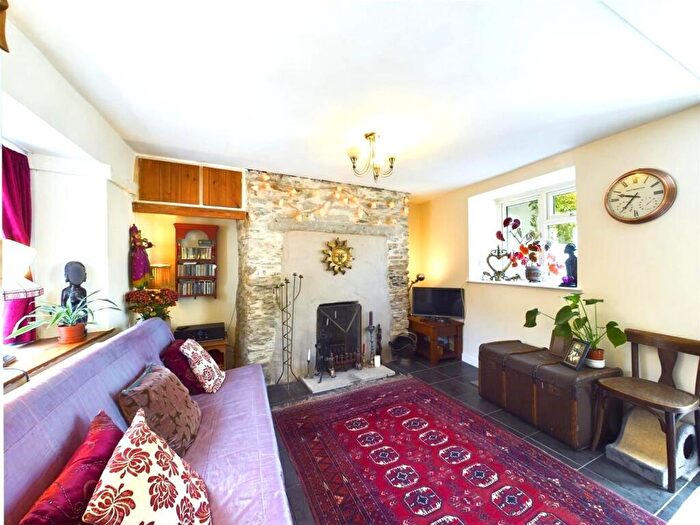2 Bedroom Cottage For Sale In Church Street, Combe Martin, EX34