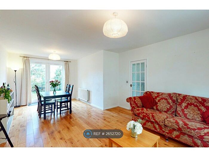 3 Bedroom End Of Terrace House To Rent In Clarence Avenue, London, SW4