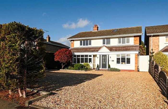 4 Bedroom Detached House For Sale In Captains Lane, Barton Under Needwood, Burton-On-Trent, DE13