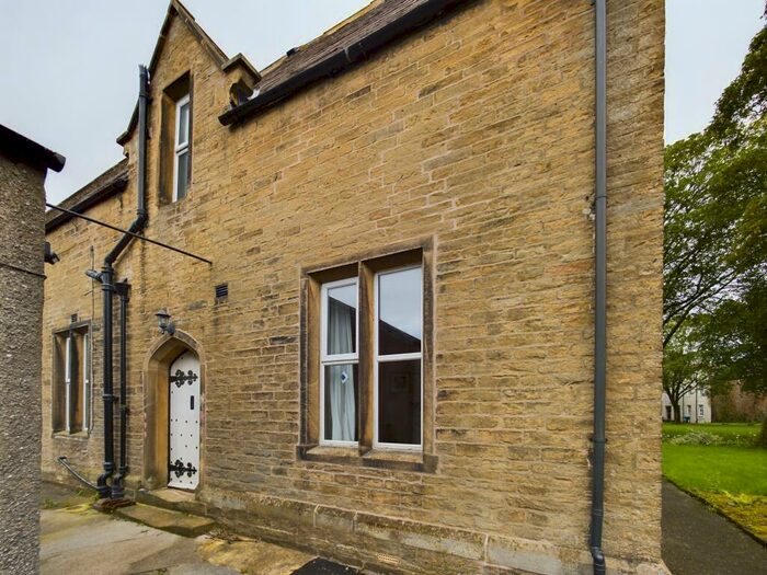 2 Bedroom Cottage To Rent In The Green, Long Preston, BD23