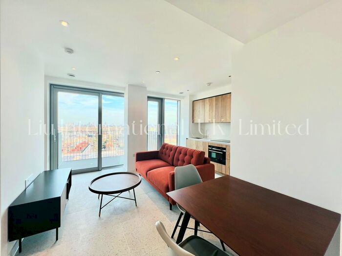 Studio To Rent In Tapestry Way, London, E1