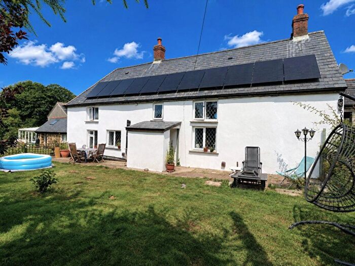4 Bedroom Equestrian Facility For Sale In Shebbear, Beaworthy, Devon, EX21