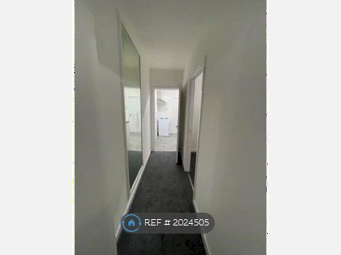 1 Bedroom Flat To Rent In Winstanley Street, Wigan, WN5