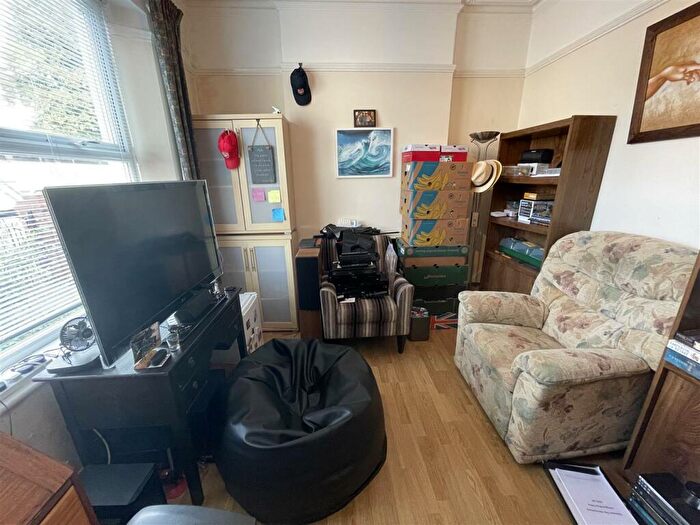 4 Bedroom Detached House For Sale In Margaret Street, Ammanford, SA18