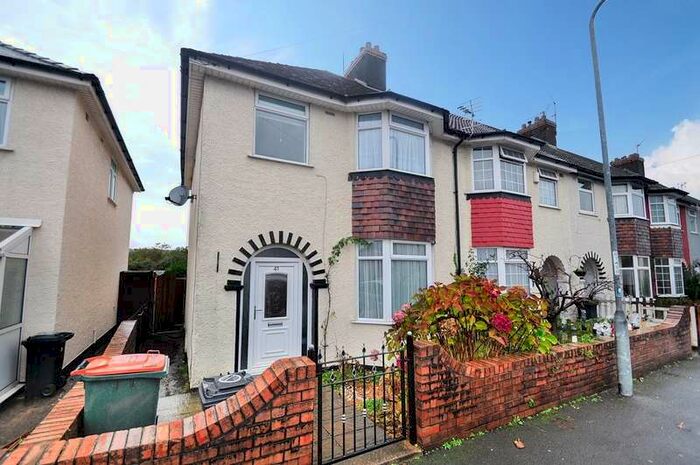 3 Bedroom End Of Terrace House To Rent In Margaret Avenue, Newport, NP19