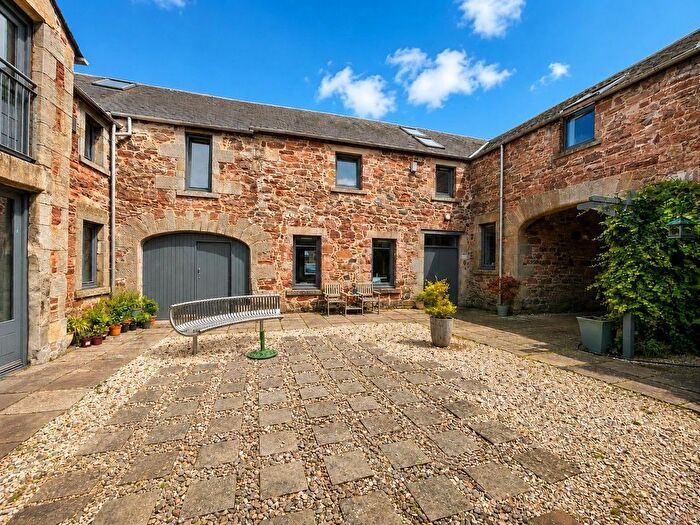 4 Bedroom Barn Conversion For Sale In Cuthill Towers, Milnathort, KY13