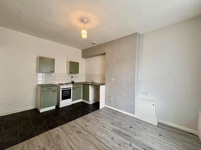 1 Bedroom Flat To Rent In Fraser Street, Burnley, BB10