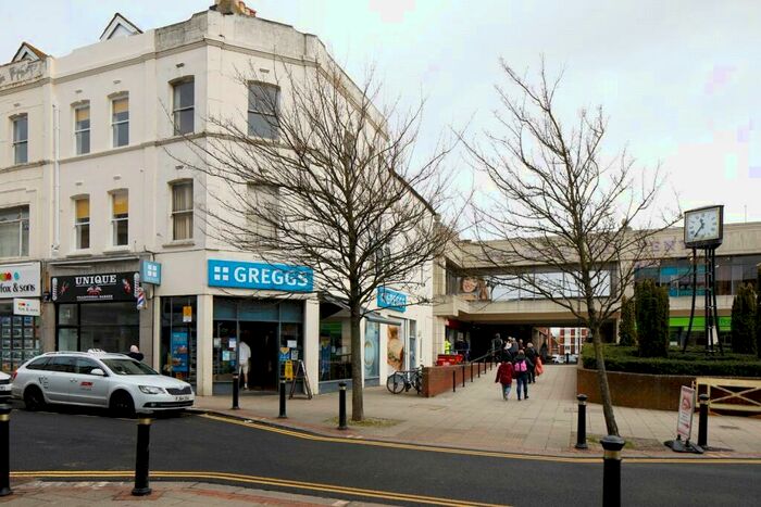 Property To Rent In Chapel Road, Worthing, West Sussex, BN11