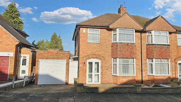 3 Bedroom Semi Detached House For Sale In Valentine Road, Evington, LE5