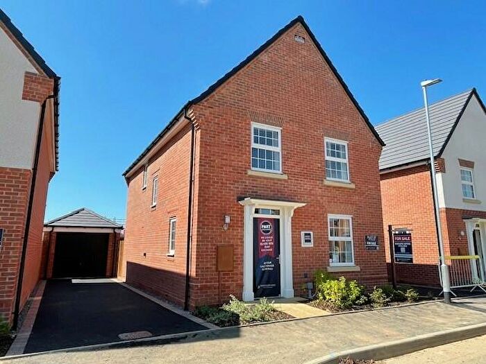 4 Bedroom Detached House For Sale In Honeywood Drive, Corby Glen, NG33