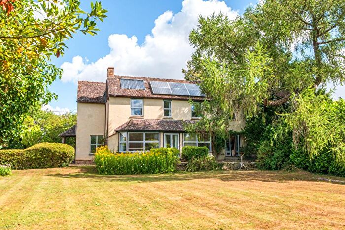 4 Bedroom Detached House For Sale In Combe, Oxfordshire, OX29