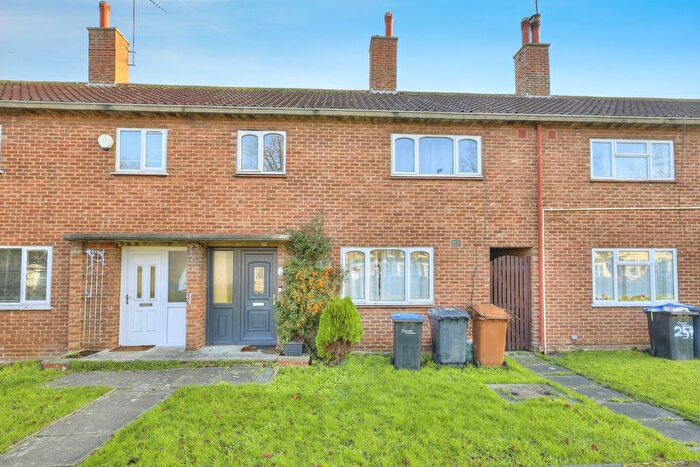 3 Bedroom Terraced House For Sale In Harborough Road, Northampton, Northamptonshire, NN2