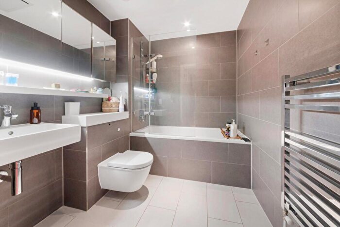 1 Bedroom Apartment To Rent In Binnacle House, Wapping Lane, Wapping, E1W