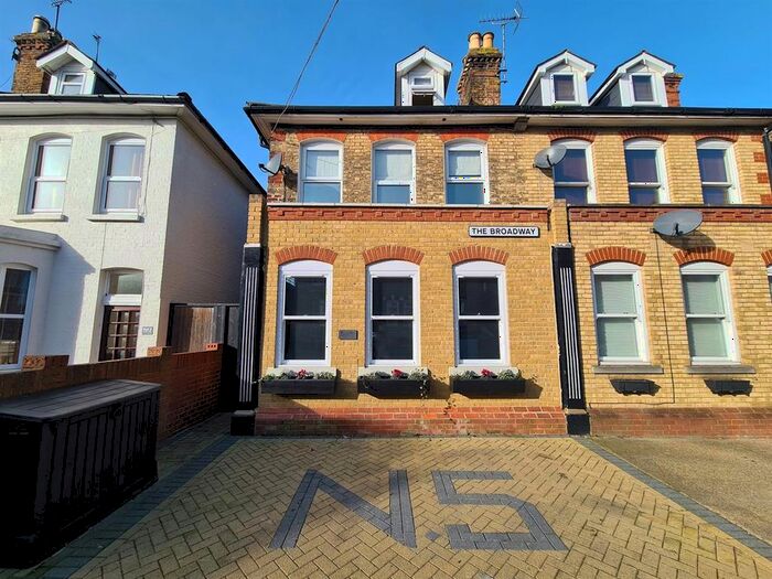 1 Bedroom Flat To Rent In The Broadway, Broadstairs, CT10
