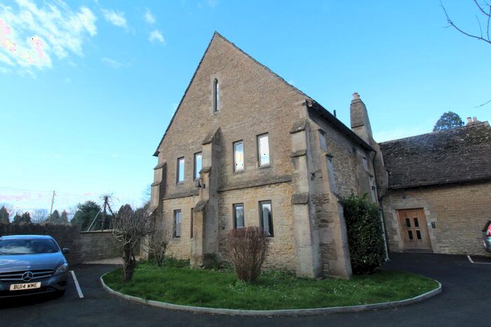 2 Bedroom Flat To Rent In Canon Square, Melksham, SN12