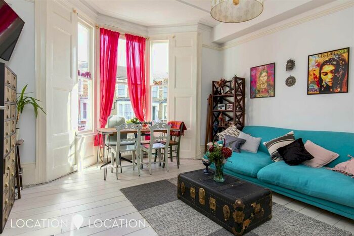 1 Bedroom Maisonette To Rent In Maury Road, London, N16