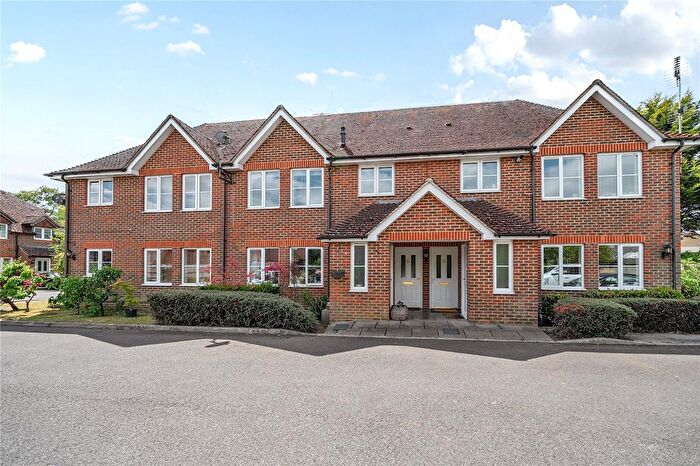 2 Bedroom Maisonette For Sale In Fern Lea, Badshot Lea, Farnham, Surrey, GU9