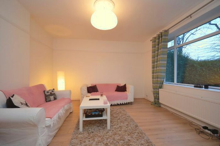 3 Bedroom Terraced House To Rent In Clarence Avenue, London, SW4