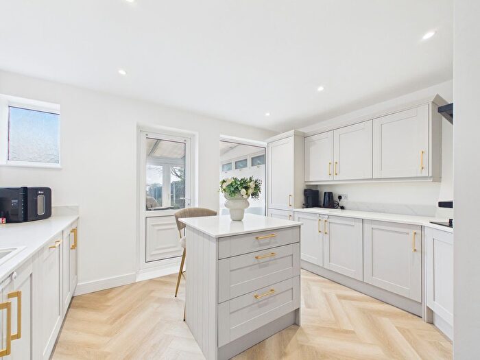 2 Bedroom Semi-detached House For Sale In Edward Gardens, Wickford, SS11