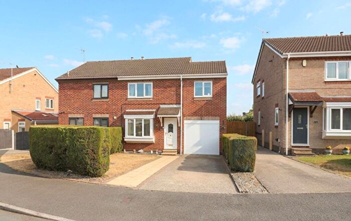 3 Bedroom Semi Detached House For Sale In Elcroft Gardens, Beighton, S20