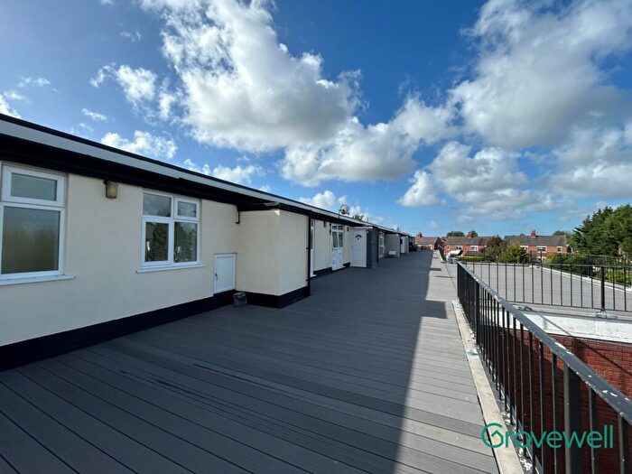 2 Bedroom Flat To Rent In Clifton Parade, Farington, Leyland, PR25