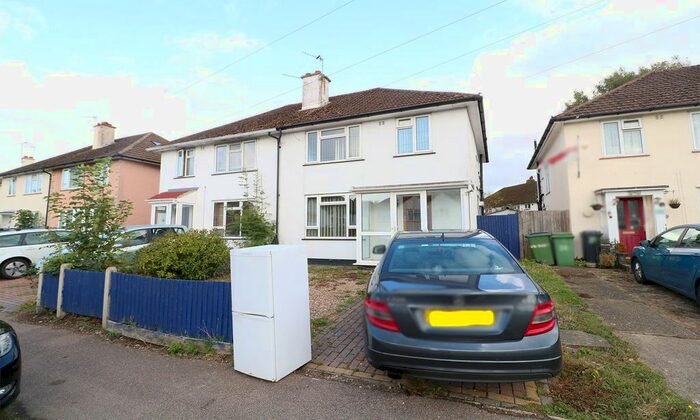 3 Bedroom Semi-Detached House To Rent In Oxford Road, Maidstone, ME15