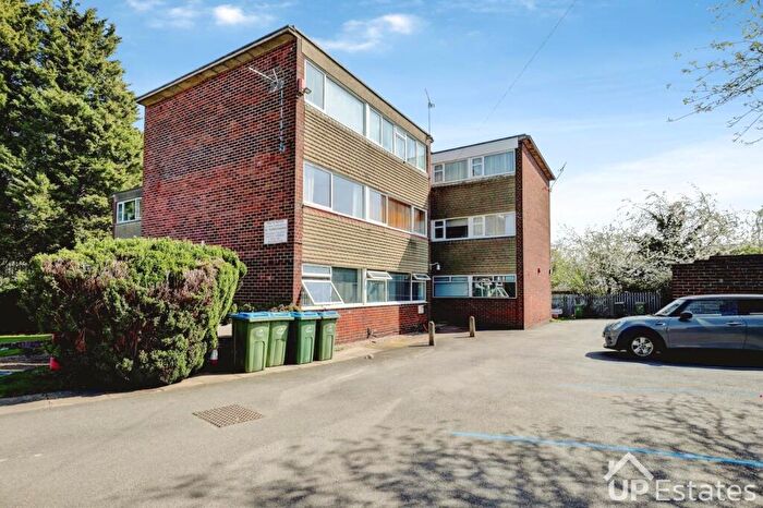 2 Bedroom Flat For Sale In Crathie Close, Coventry, CV2