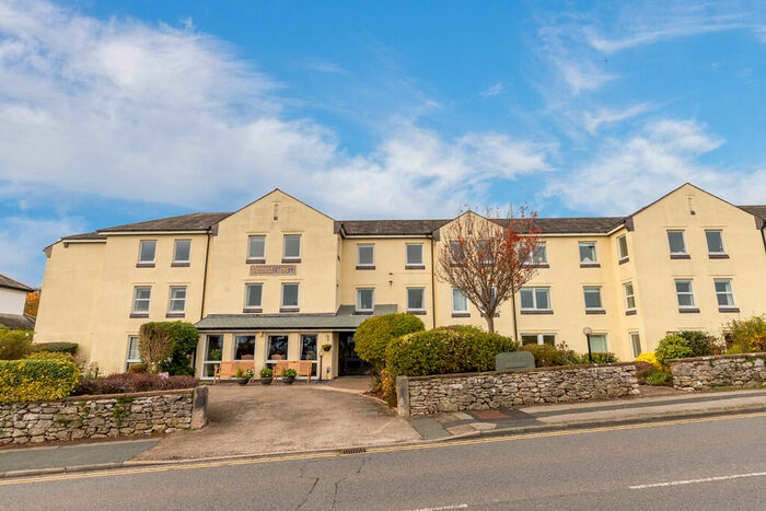 1 Bedroom Flat For Sale In Strand Court, The Esplanade, Grange-over-Sands, Cumbria, LA11
