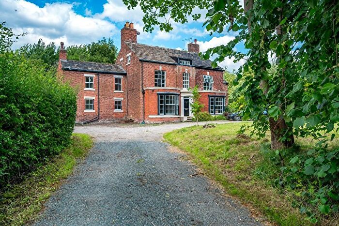 5 Bedroom Semi-Detached House To Rent In Cornhill Lane, Audenshaw, Manchester, M34