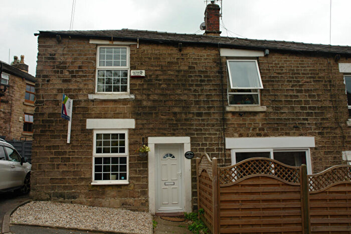 2 Bedroom End Of Terrace House To Rent In St. Annes Street, Hyde, Cheshire, SK14