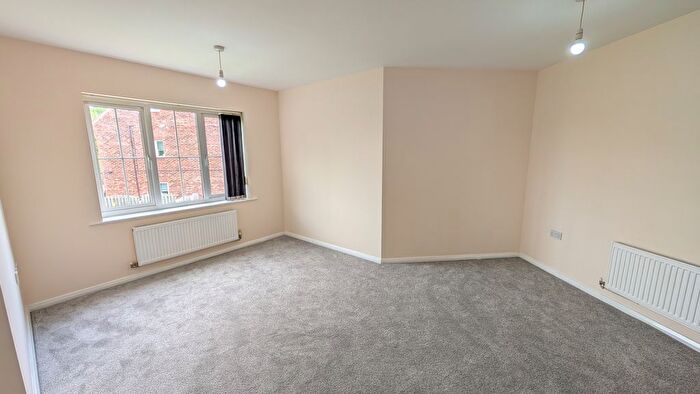 2 Bedroom Flat For Sale In Woodhouse Lane, Sheffield, S20