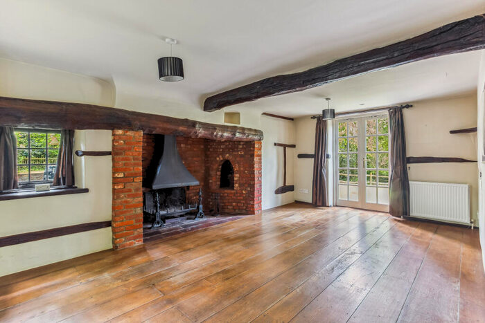 4 Bedroom Detached House For Sale In Watchet Lane, Little Kingshill, HP16