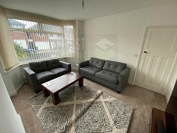 3 Bedroom House To Rent In Gainsborough Road, Clarendon Park, LE2