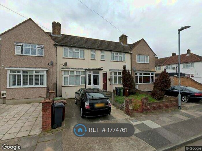 3 Bedroom Terraced House To Rent In Shaw Gardens, Barking, IG11