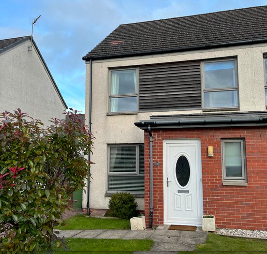 3 Bedroom Semi-Detached House To Rent In Raploch Road, Stirling, FK8