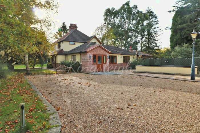 4 Bedroom Semi-Detached House To Rent In Straight Road, Boxted, Colchester, Essex CO4