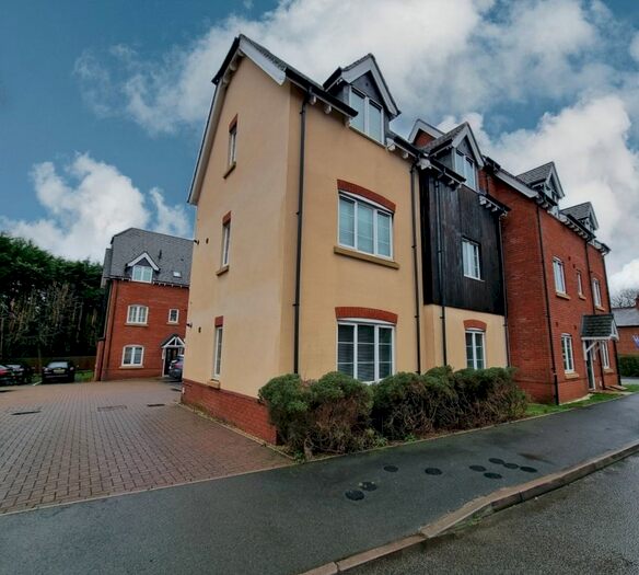 2 Bedroom Flat To Rent In Laneham Place, Kenilworth, CV8