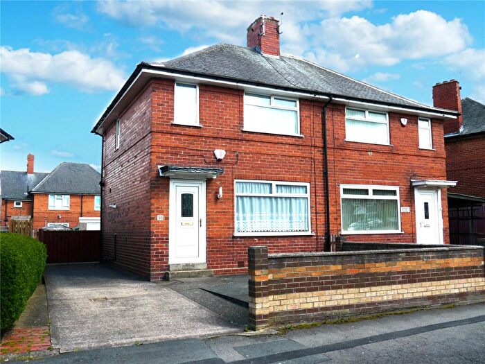 2 Bedroom Semi-Detached House To Rent In Broom Crescent, Leeds, LS10