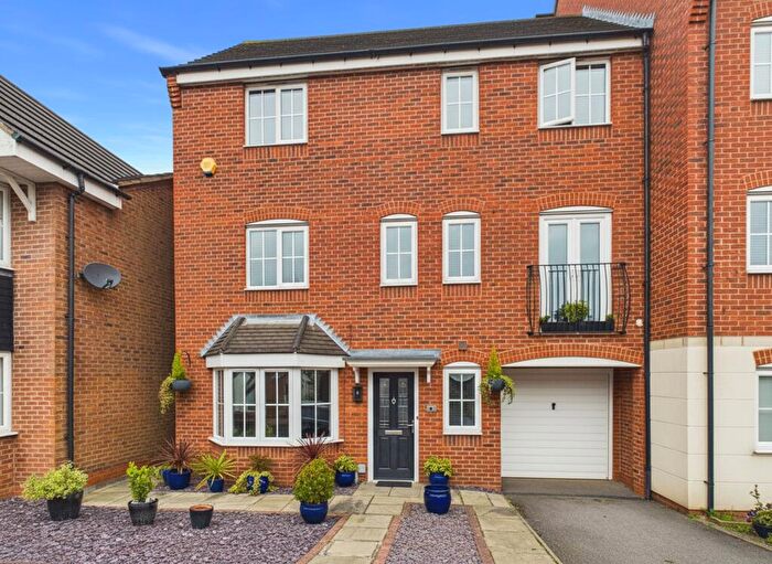 5 Bedroom End Of Terrace House For Sale In Barlow Avenue, Glascote, Tamworth, B77