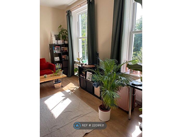 1 Bedroom Flat To Rent In Parkfield Road, Aigburth, Liverpool, L17