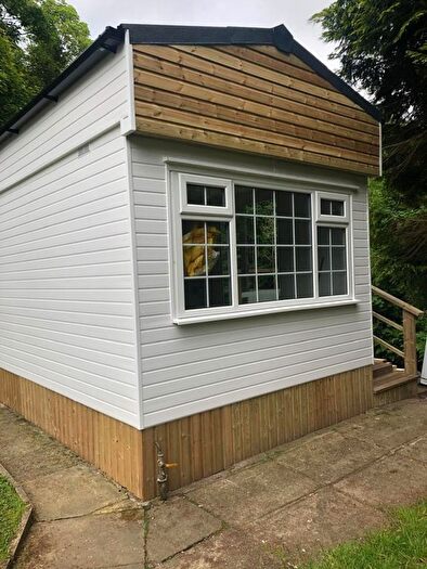 2 Bedroom Mobile/park Home For Sale In Gelder Clough Residential Park, Ashworth Road, Lancashire, OL10